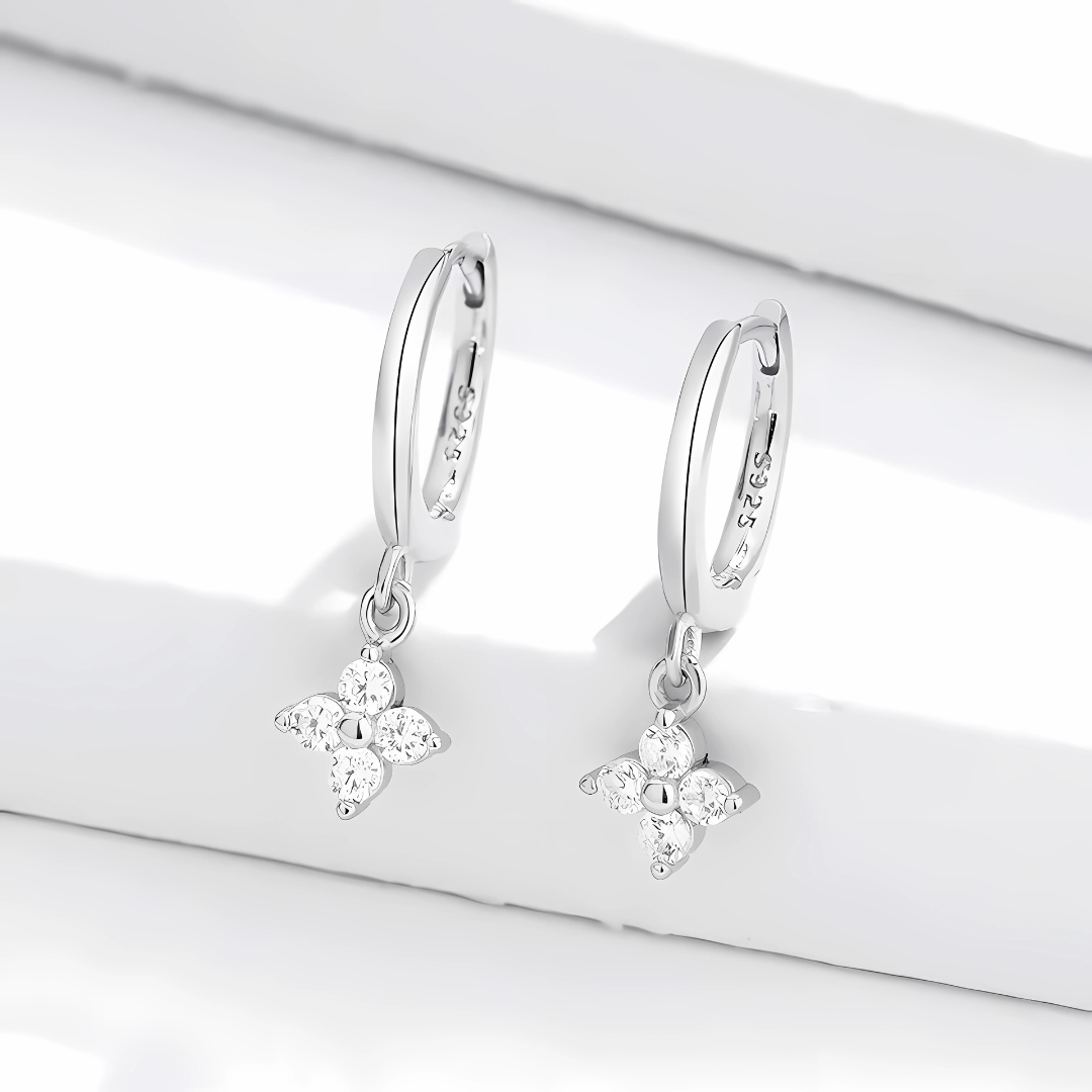 DAISY™ | Boucles d’Oreilles Clous Fleur