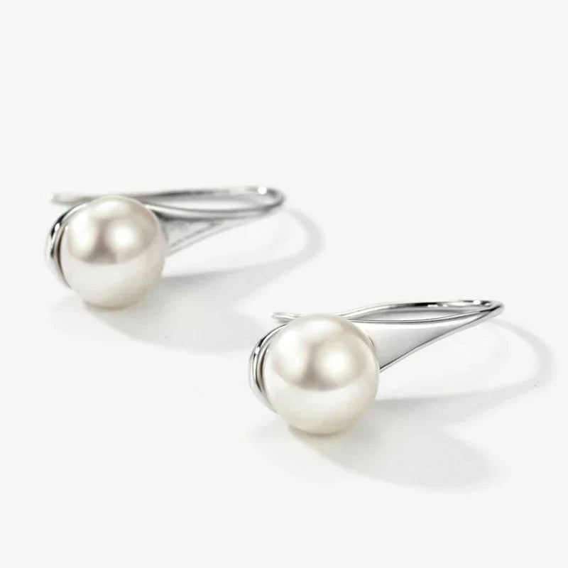 Éloïse™ | Boucles d’oreilles pendantes classiques avec perle