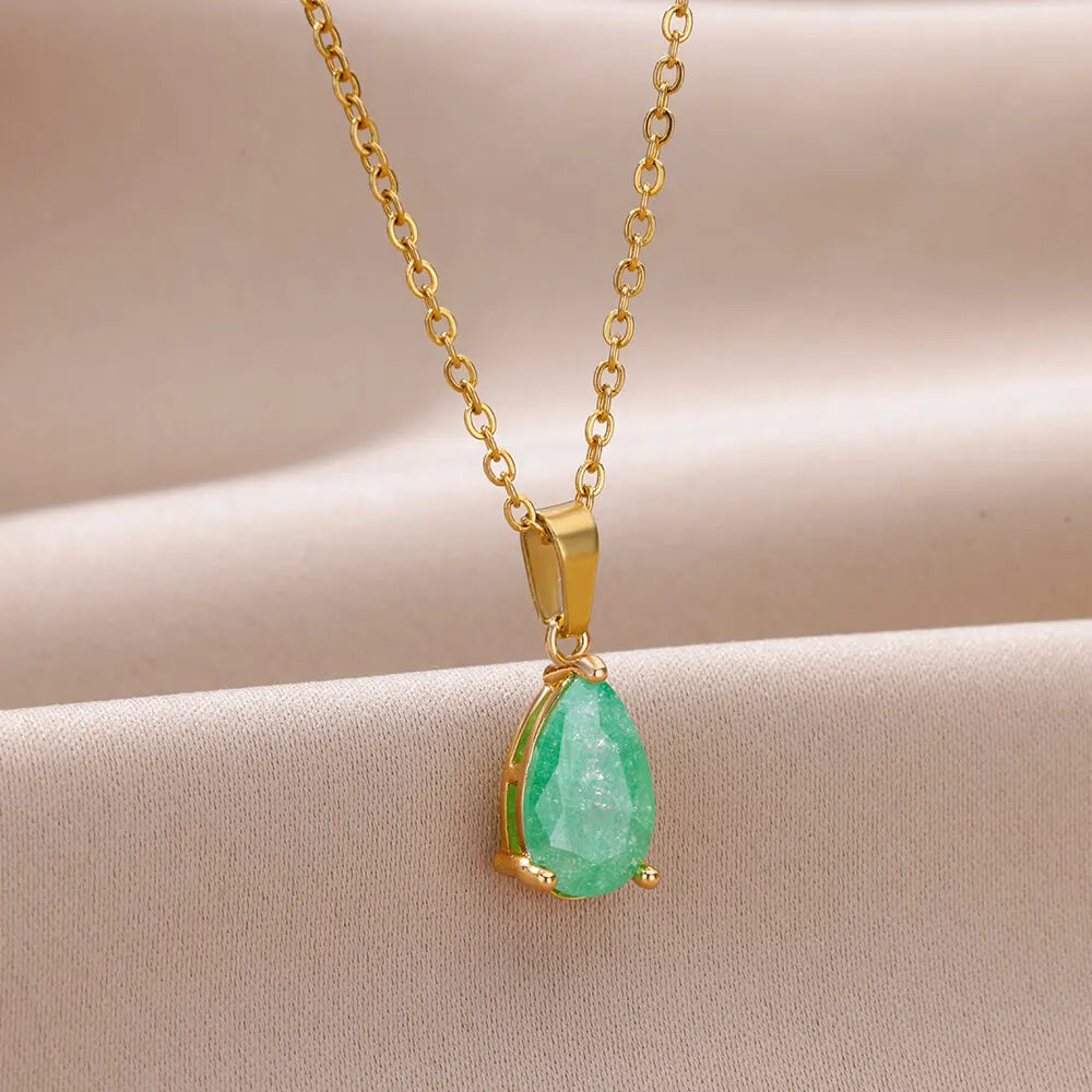 Collier Goutte d’Eau avec Zircon vert clair – Finition Or