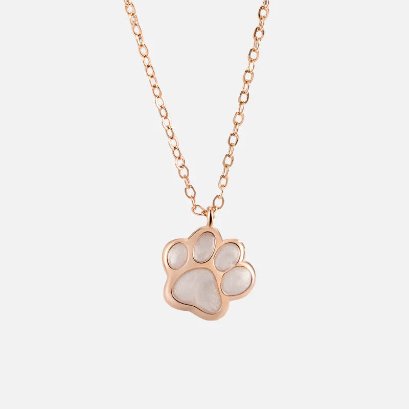 MALIA – Collier avec pendentif en forme de patte en argent