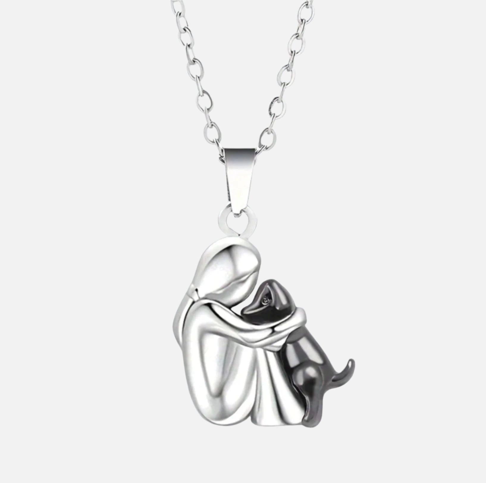 Ily – Collier avec pendentif en forme d'étreinte